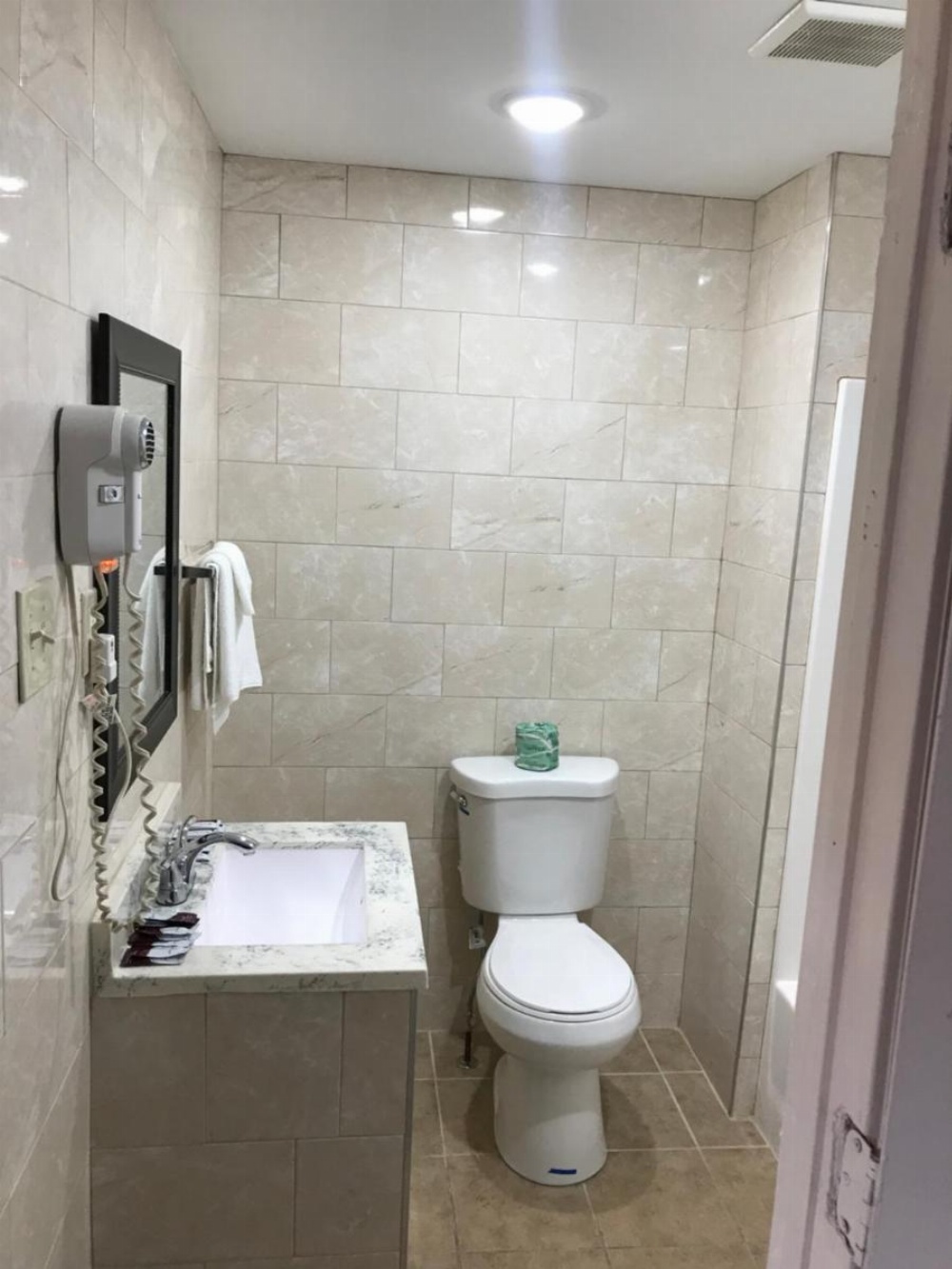 Room image 2