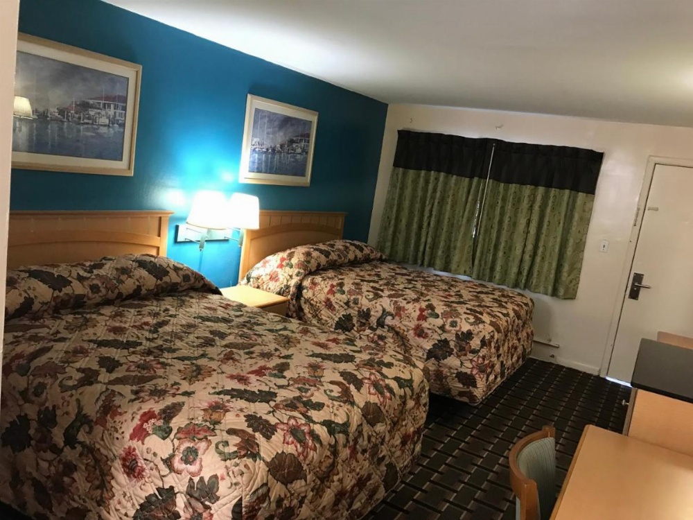 Room image 5
